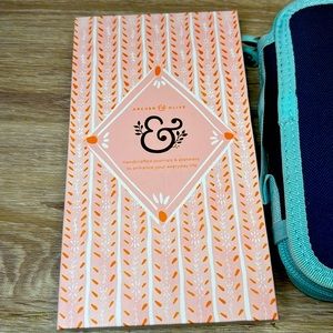 🆕 📕 Archer & Olive travelers dot size journal